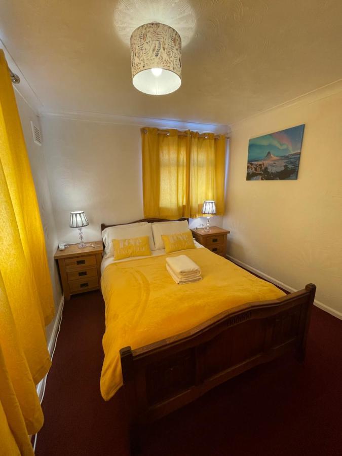 Holiday Home Cardiff City Sleeps 7 Kültér fotó